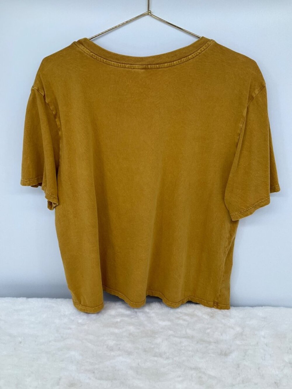 HRT & LUV size XL X-Large Short Sleeve Graphic Tee Good things are Coming Golden - Picture 5 of 7